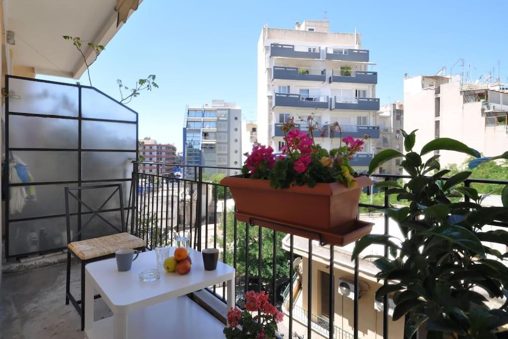 Nice Apartment Near City Center 아테네 외부 사진